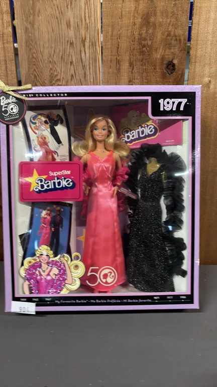 VINTAGE 2008 MY FAVORITE BARBIE: 1977 SUPERSTAR BARBIE *IN ORIGINAL BOX*