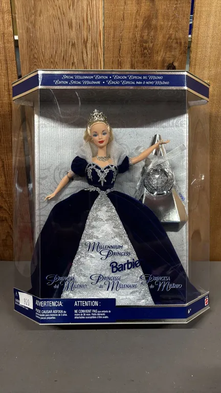 VINTAGE SPECIAL MILLENNIUM EDITION MILLENNIUM PRINCESS BARBIE *IN ORIGINAL BOX*