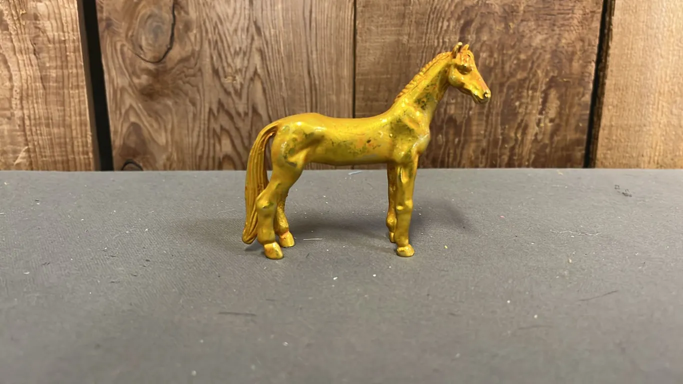 GILT HORSE ORNAMENT