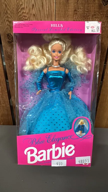 VINTAGE 1992 BLUE ELEGANCE BARBIE *IN ORIGINAL BOX*