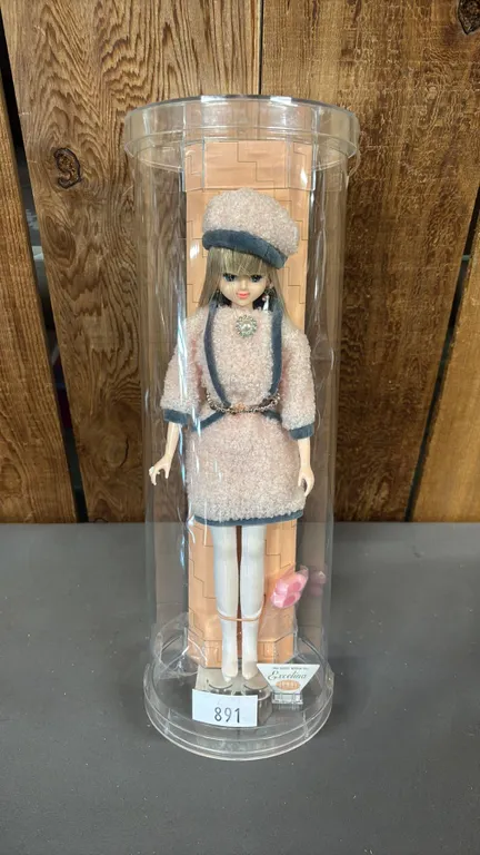 VINTAGE JAPANESE TAKARA JENNY EXCELINA DOLL *IN ORIGINAL BOX*
