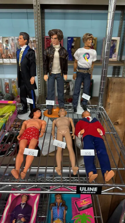 (6) ASSORTED VINTAGE KEN DOLLS: 3 WITH STANDS, 3 WITHOUT *NO BOXES*