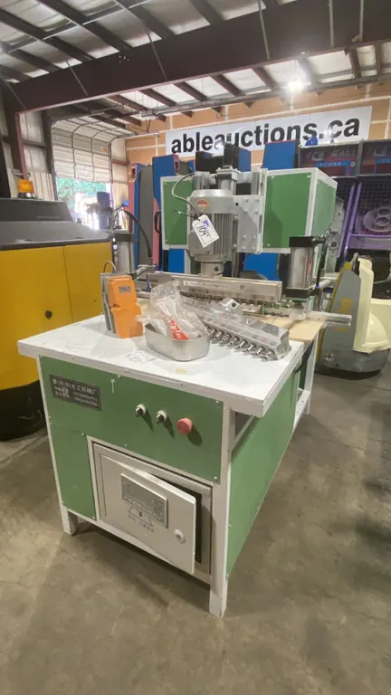 HEAVY DUTY INDUSTRIAL WOODWORKING 17 HEAD HINGE BORING AND DRILLING MACHINE