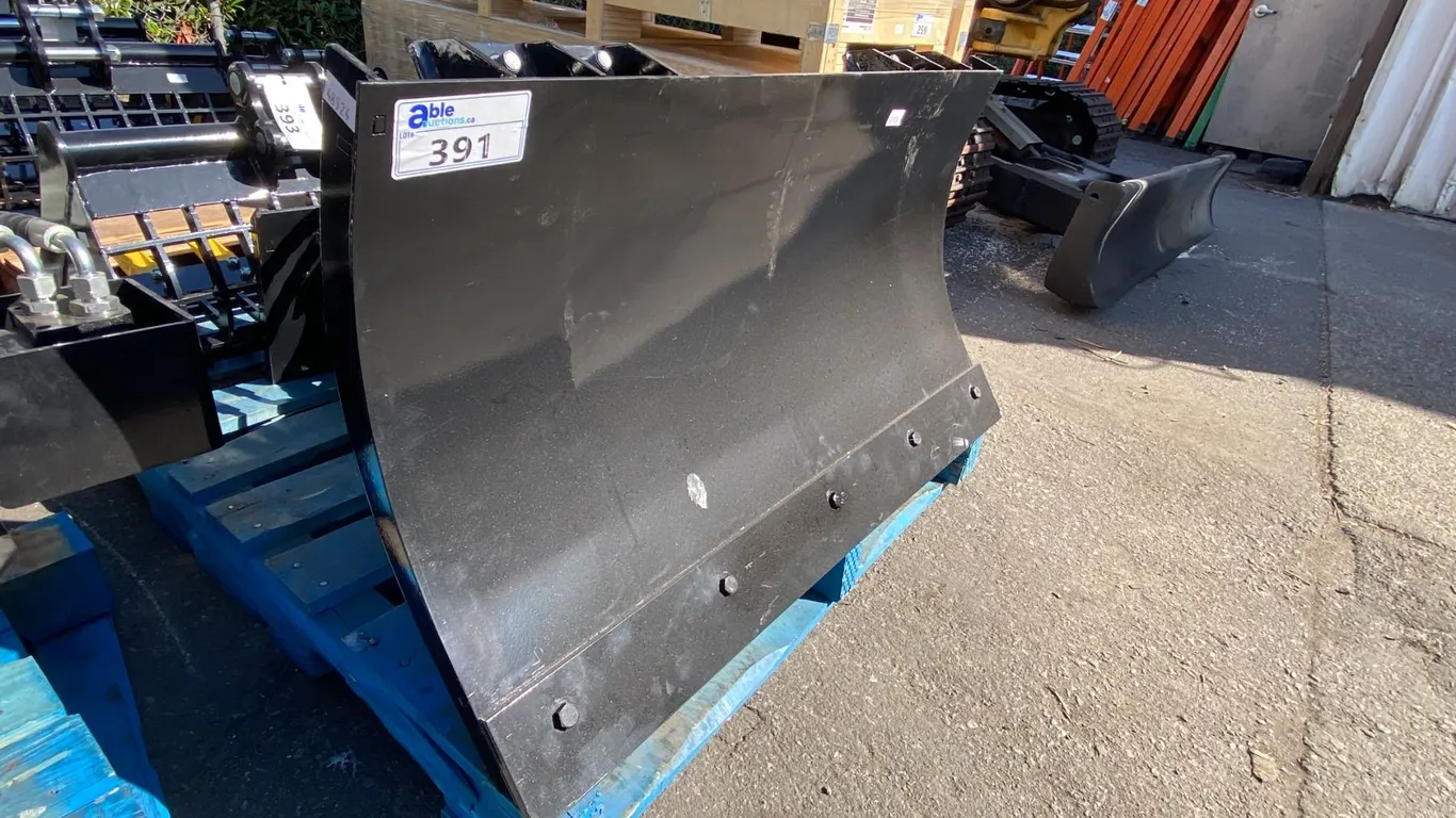 MINI SKID STEER 39" HYDRAULIC ARTICULATING PLOW ATTACHMENT