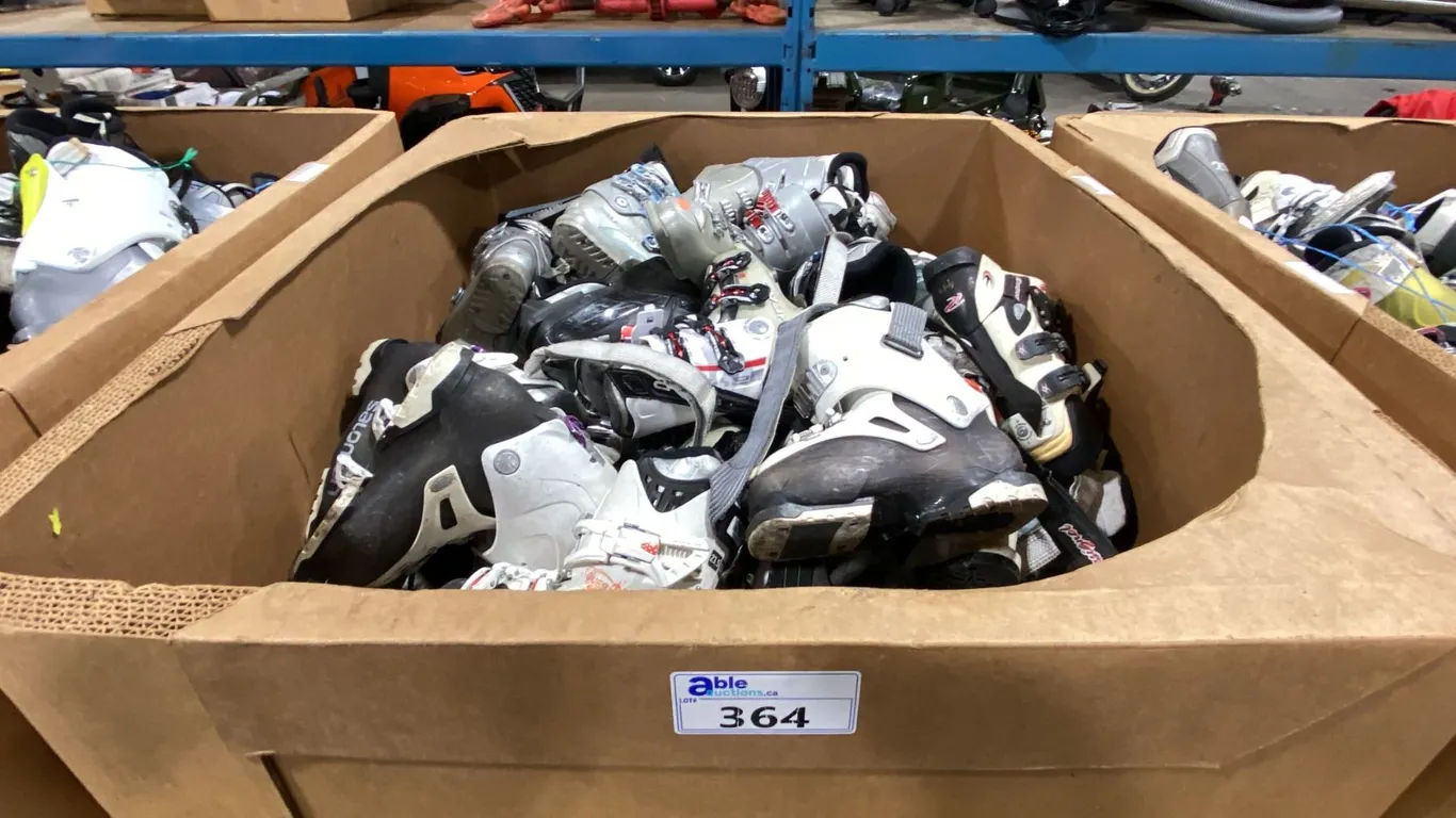 PALLET CRATE OF APPROXIMATELY 50 ASSORTED PAIRS OF SKI BOOTS *MUST TAKE ALL ON PALLET, PALLET CRATE