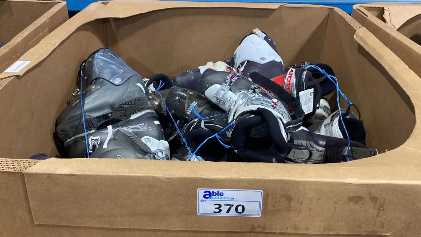 PALLET CRATE OF APPROXIMATELY 50 ASSORTED PAIRS OF SKI BOOTS *MUST TAKE ALL ON PALLET, PALLET CRATE