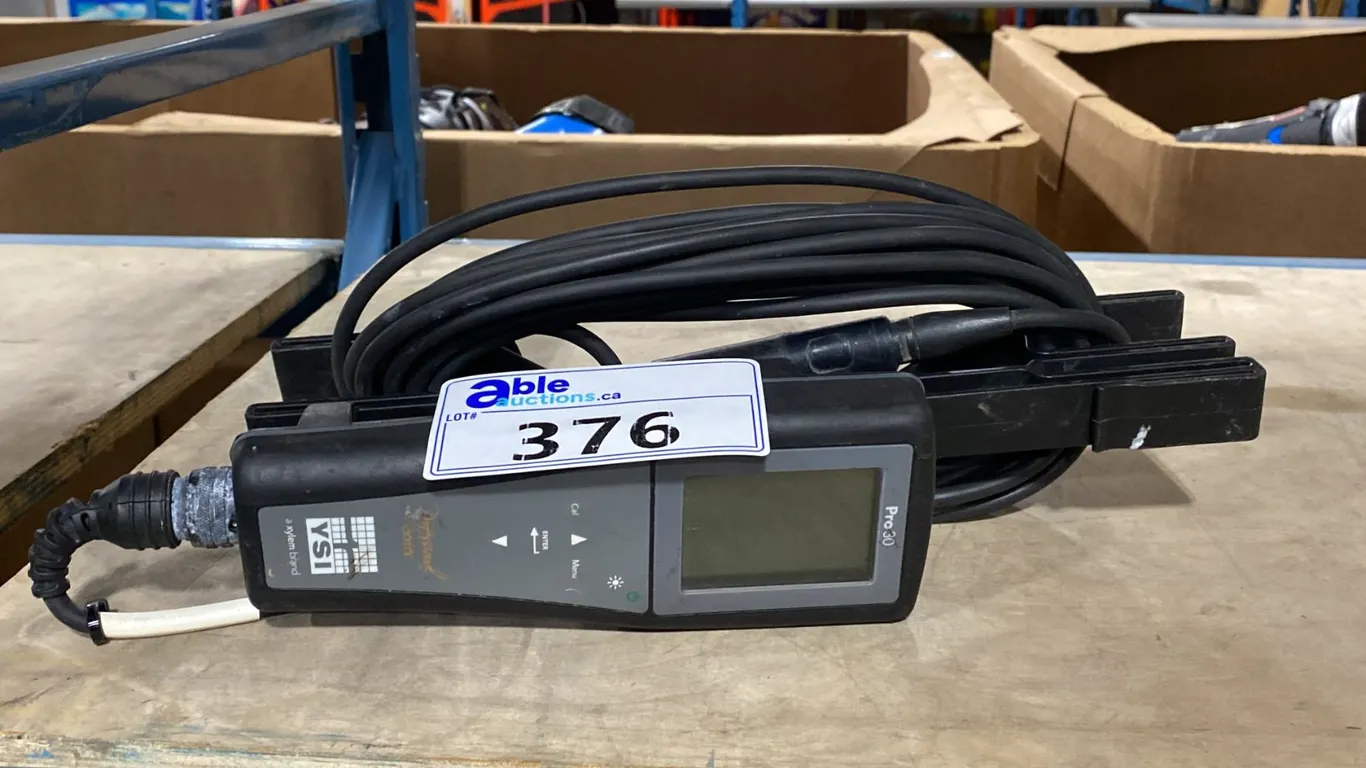 XYLEM YSI PRO30 PROFESSIONAL SERIES HANDHELD DIGITAL CONDUCTIVITY METER WITH CABLE