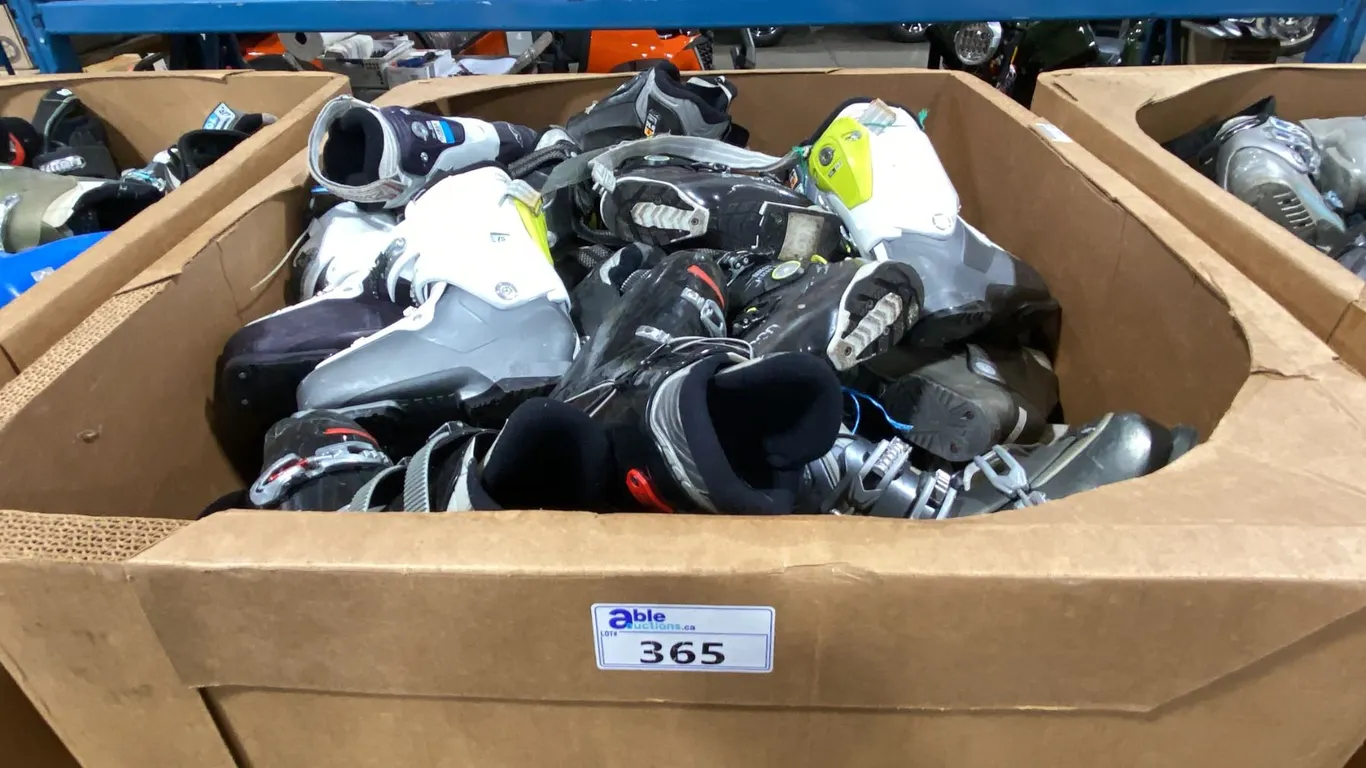 PALLET CRATE OF APPROXIMATELY 50 ASSORTED PAIRS OF SKI BOOTS *MUST TAKE ALL ON PALLET, PALLET CRATE