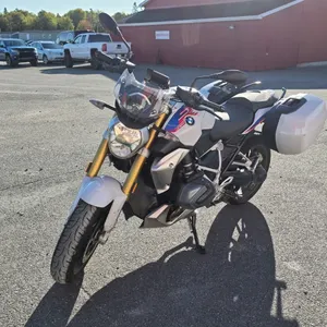 2022  BMW  R  1250R