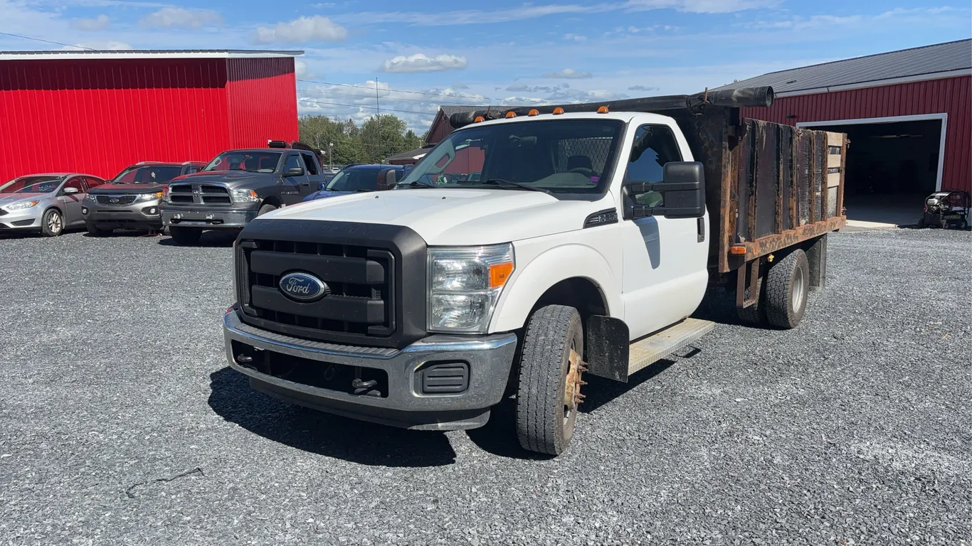 2011 Ford F-350 Super Duty XL DRW 2WD