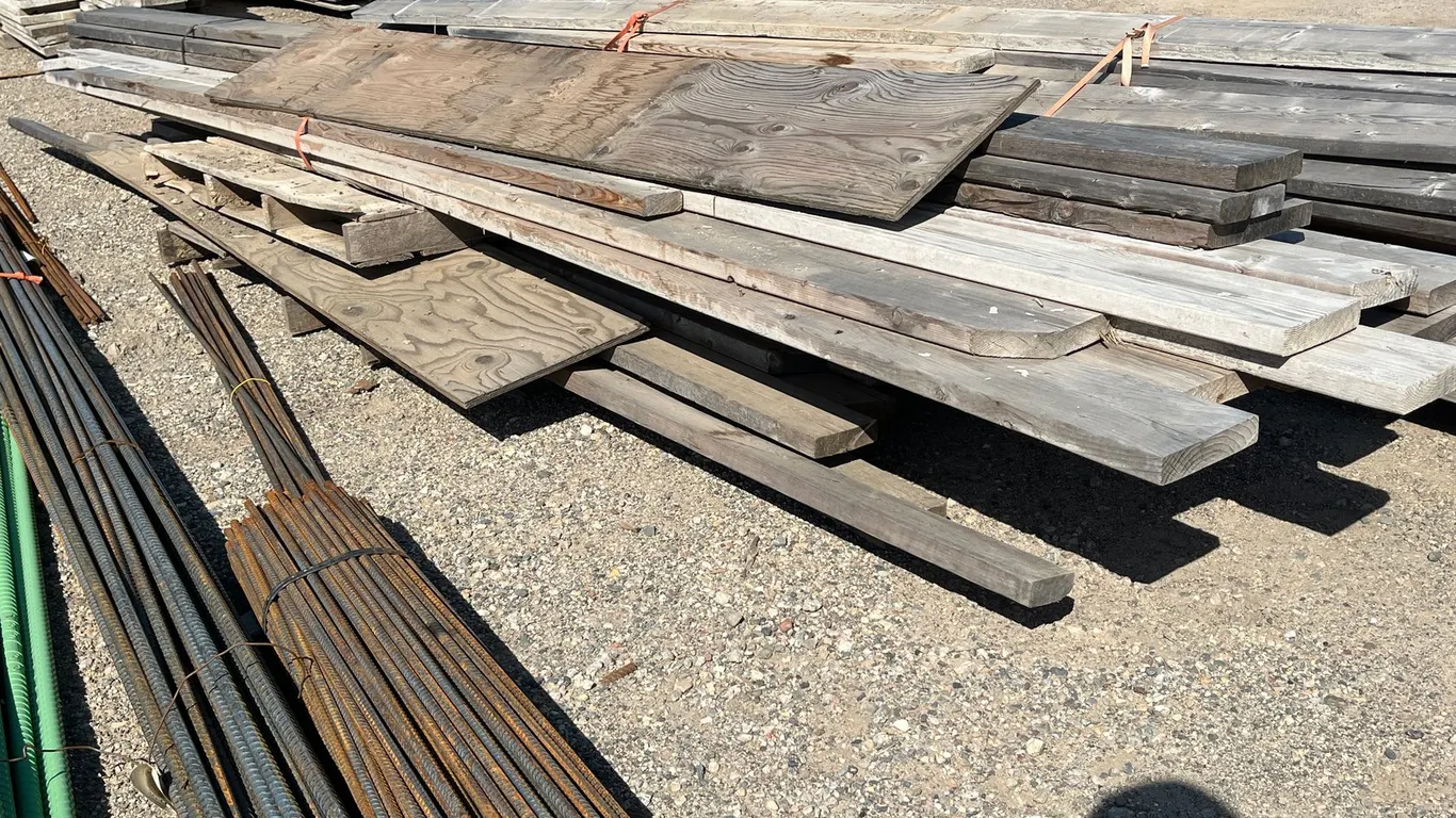 Approx. (25) Assorted Lumber