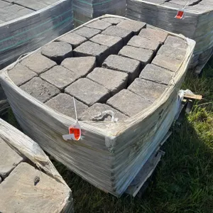 89 Sq. Ft. Lamont Circle Interlock Landscape Pavers