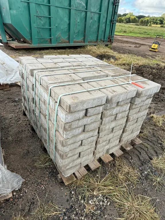 90.90 Sq. Ft. (179-Pieces) Serano Santa Fe Pavers