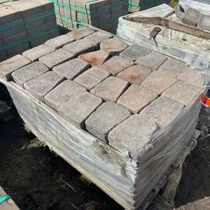 89 Sq. Ft. Lamont Circle Interlock Landscape Pavers