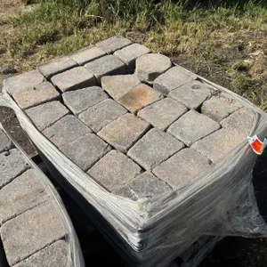 89 Sq. Ft. Lamont Circle Interlock Landscape Pavers