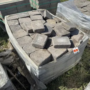 89 Sq. Ft. Lamont Circle Interlock Landscape Pavers