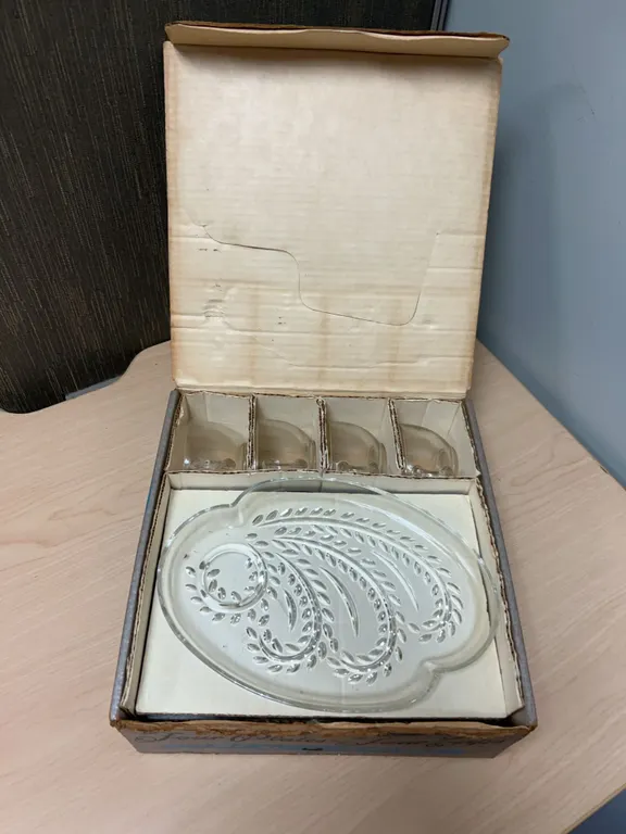 Federal Glass Hospitality Snack Set in Original Box