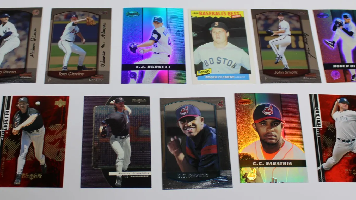 11 Assorted Baseball Trading Cards