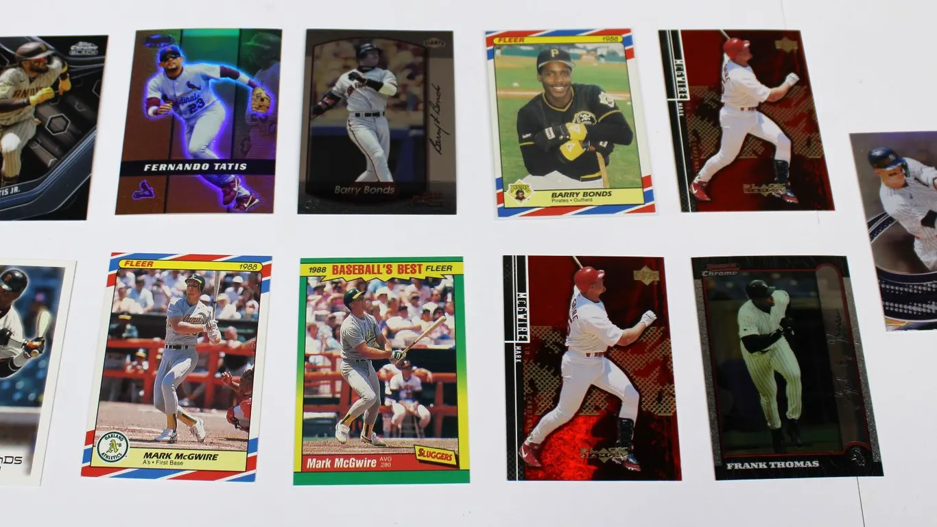 11 Baseball Cards Bonds, McGwire, Thomas, Tatis, Judge