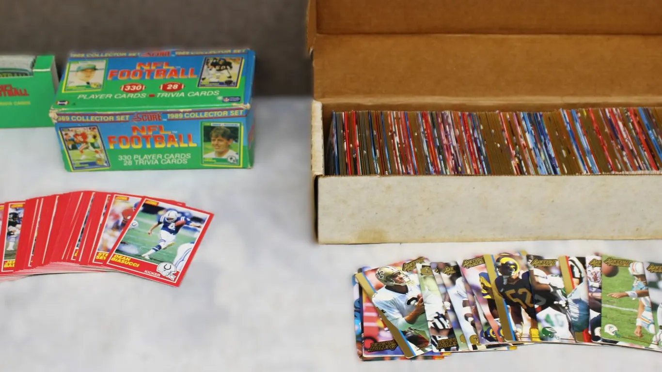 1989 Score NFL Football Card Sets and Assortment