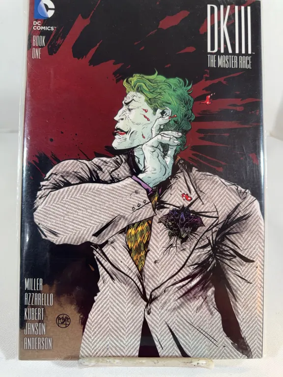DC Comics - DK III: The Master Race, Book One