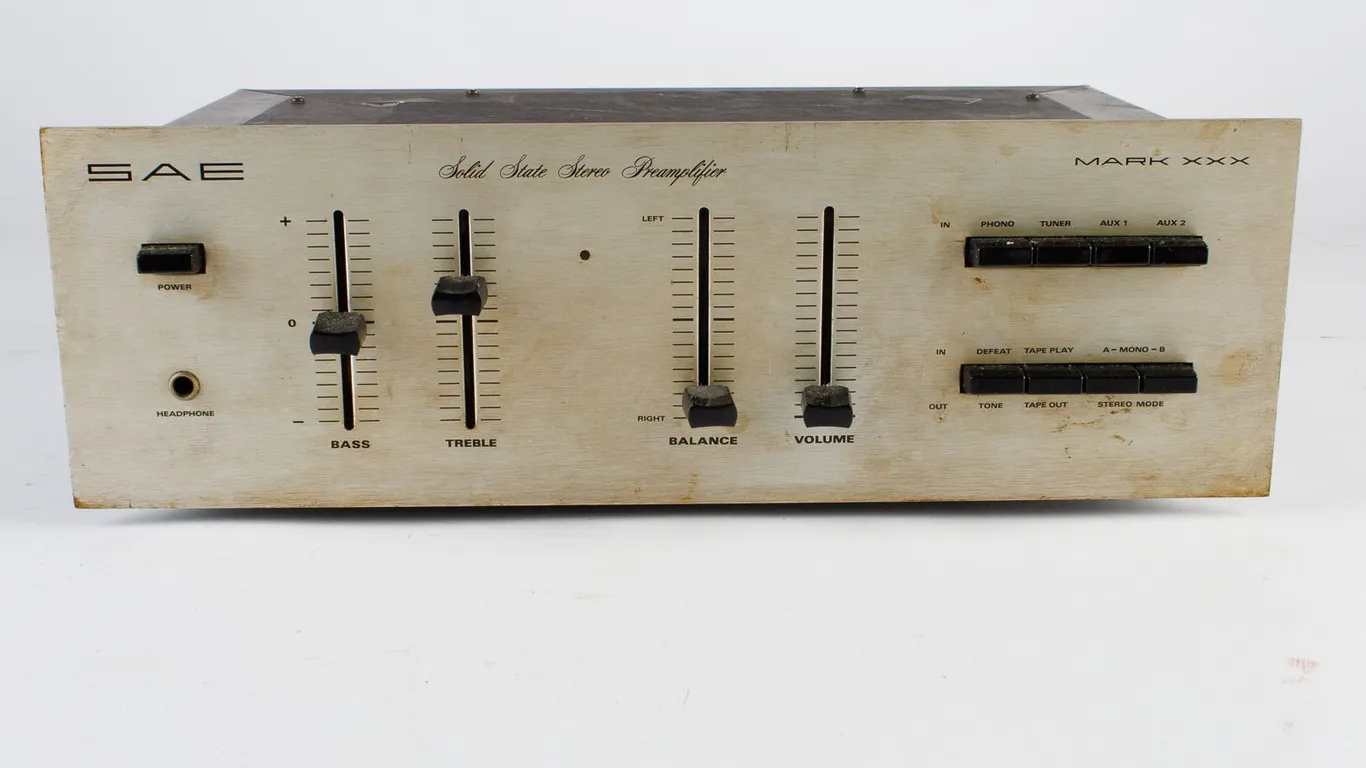 SAE Mark XXX Solid State Stereo Pre-Amplifier