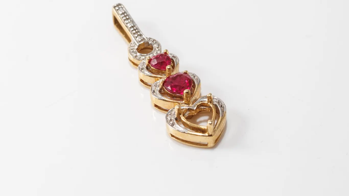 10K Yellow Gold Marked Pendant