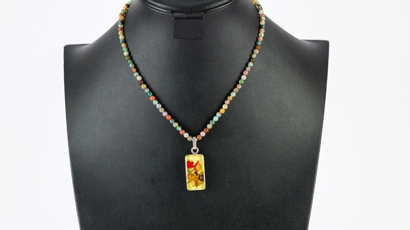 Sterling Silver Necklace with Flower Pendant