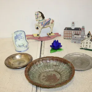 Decorative Collectibles