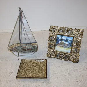 Sailboat & Décor