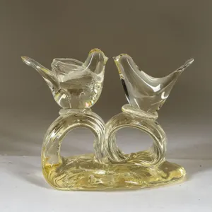 A Vintage Handblown Glass Lovebirds Figurine!