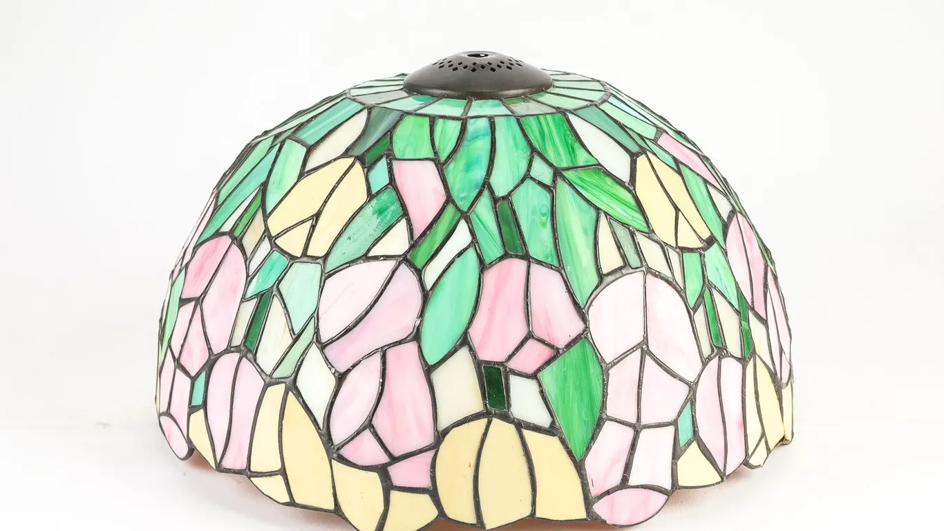 Vintage Stained Glass Floral Motif Lamp Shade