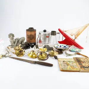 Collection Vintage and Antique Items
