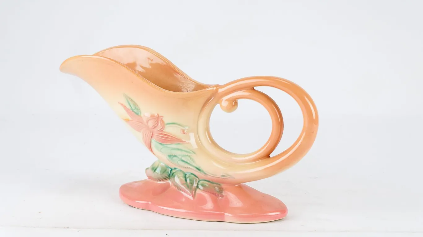 Vintage Hull Art Pottery Woodland Cornucopia