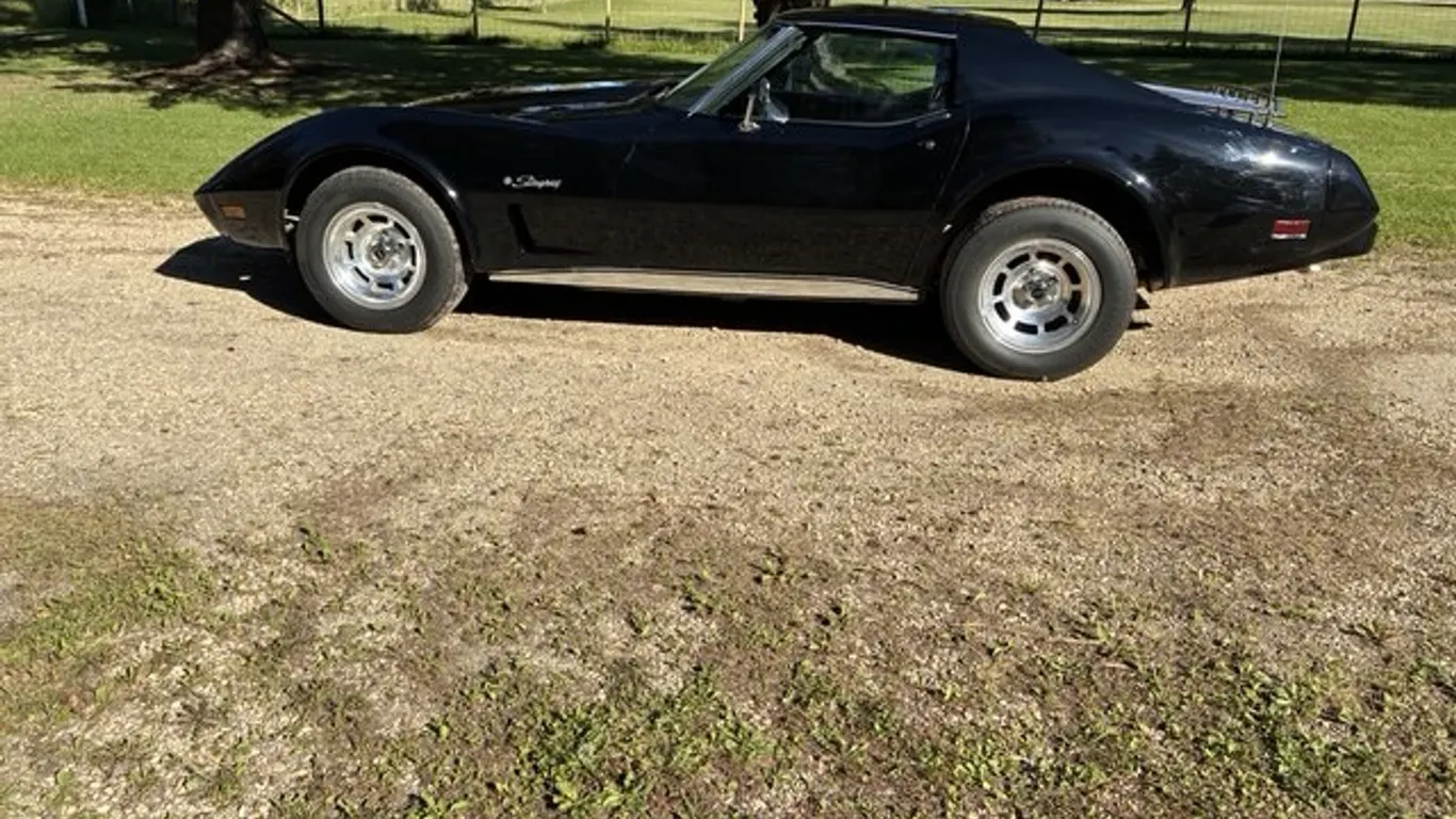 NO RESERVE 1976 CHEVROLET CORVETTE STINGRAY