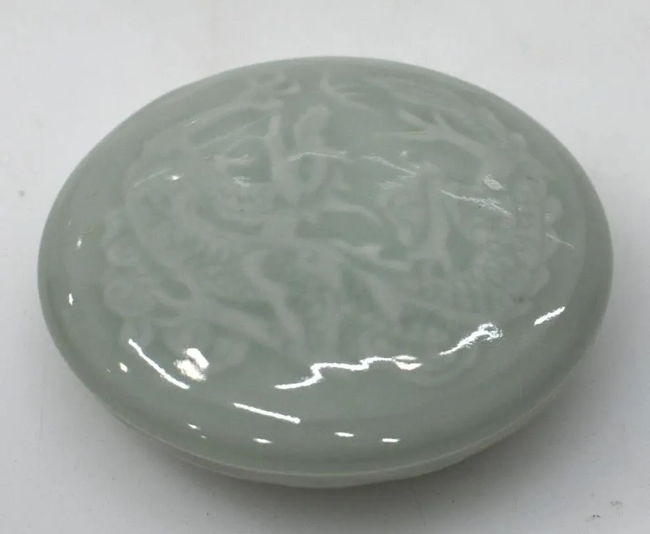 CELADON CERAMIC FIVE-CLAWED DRAGON COVERED BOX