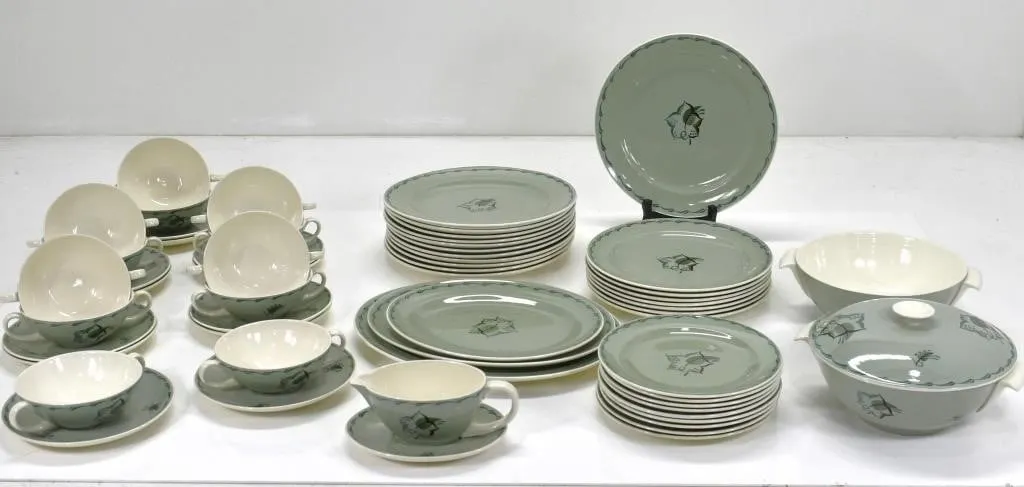 POOLE POTTERY "LEAF" DINNERWARE SET