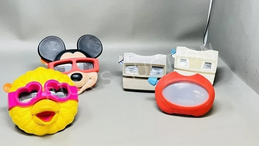 assorted view masters - some animated