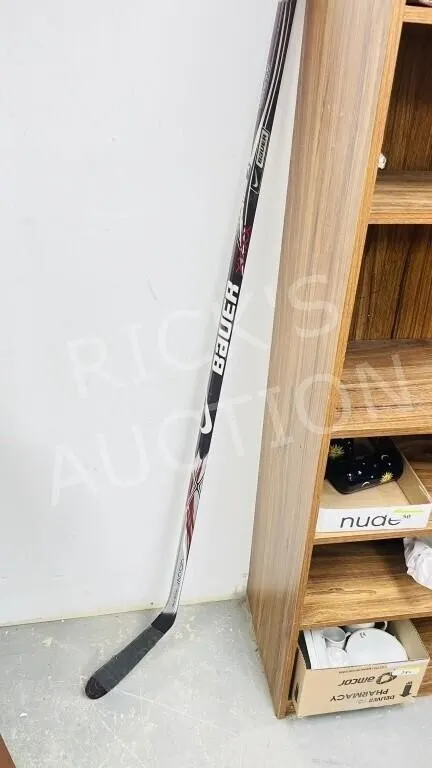 Bauer hockey stick, reg flex 87, right shot