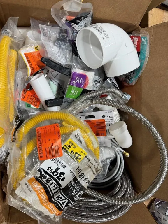 Mixed Lot Of Oatey Everbilt Plumbing Hardware