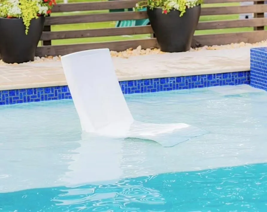 Step2 Vero Pool Chair