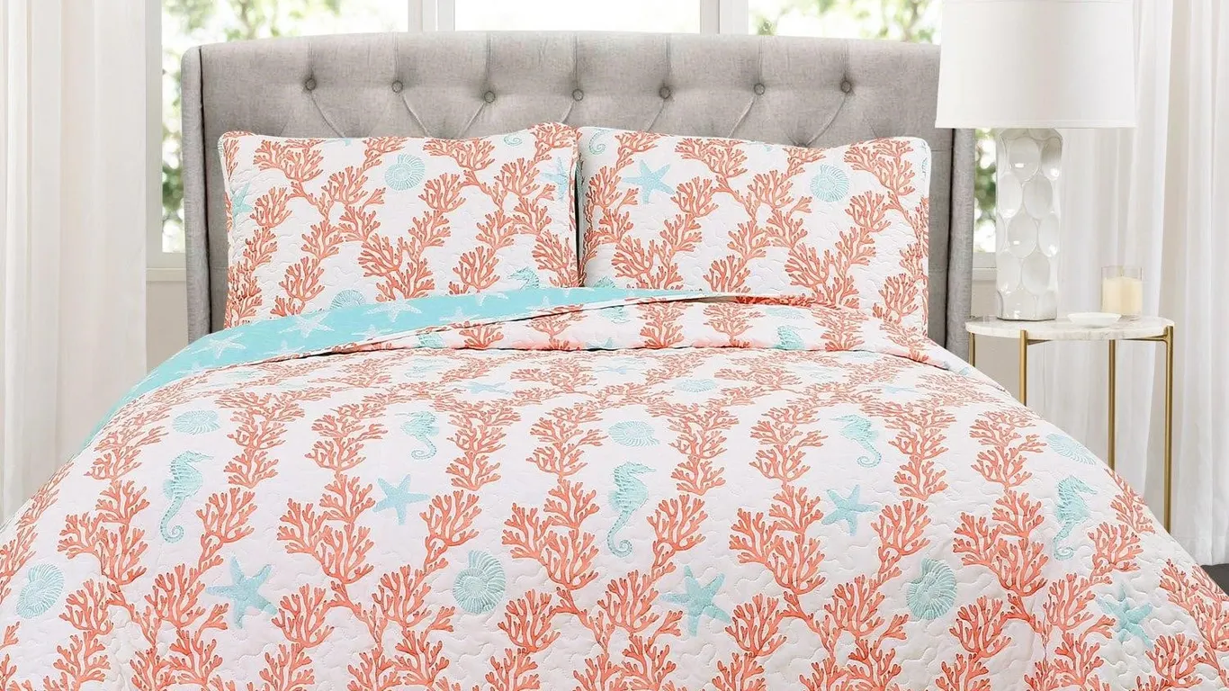 Lush Decor Dina Coral Reversible Quilt King Set