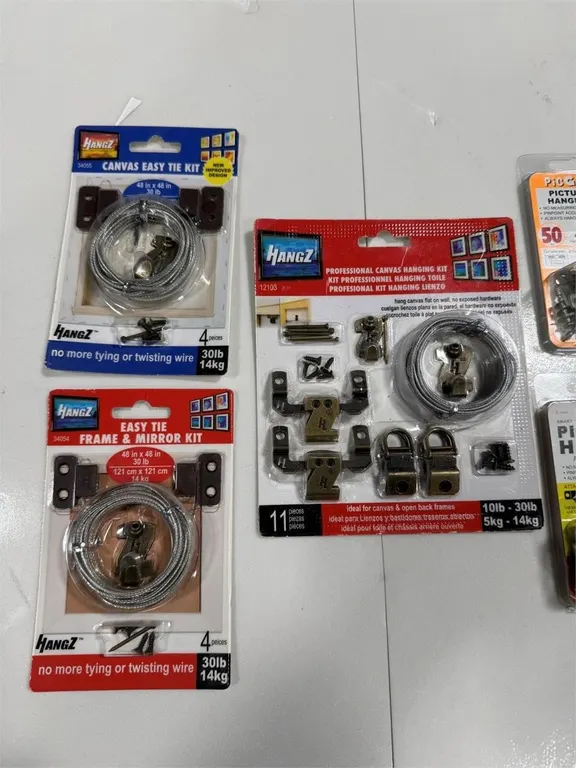 HangZ PicGenie Picture Hanging Hardware Assortment