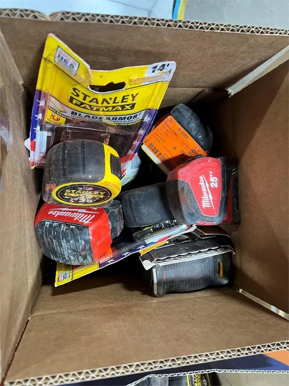 Tape Measures Lot