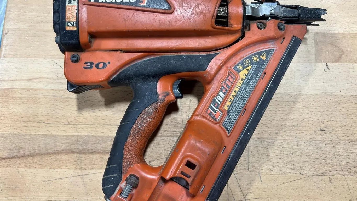 Paslode 906800 Cordless 30 Degree Framing Nailer