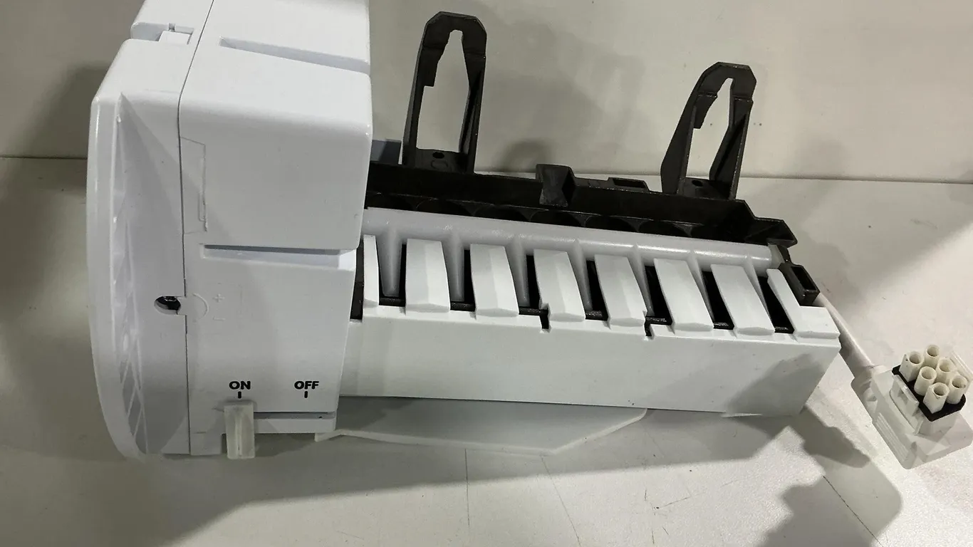 Parts Master GE Refrigerator Ice Maker 9.75 $52.16