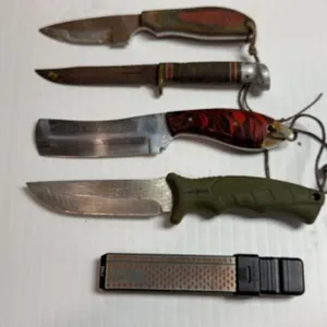 Assorted Fixed Blade Knives
