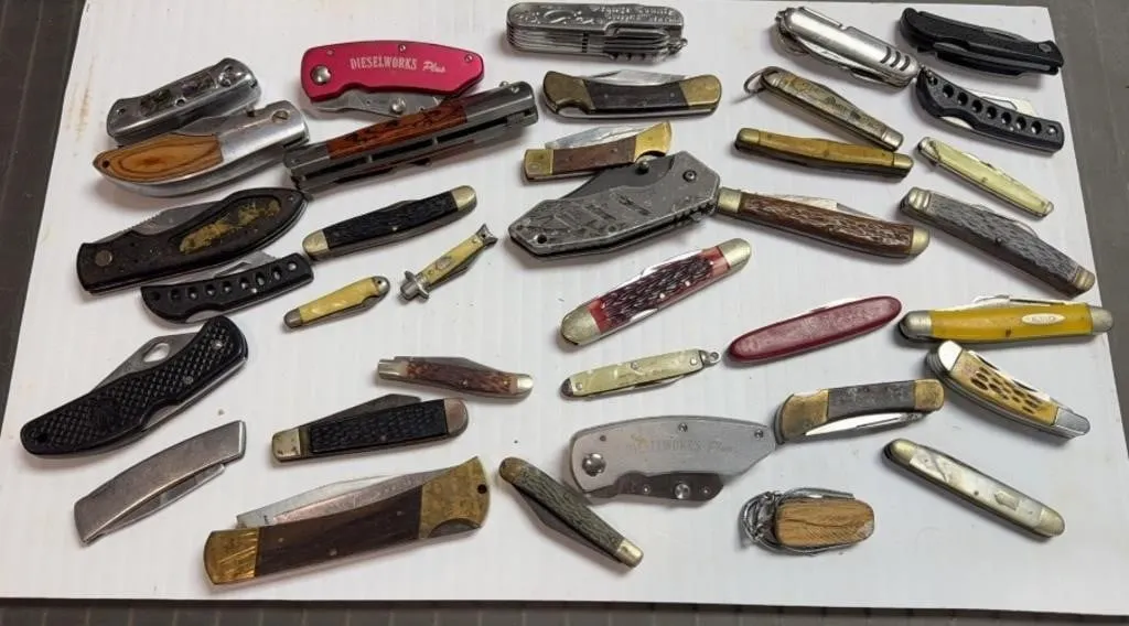Assorted Pocket Knives