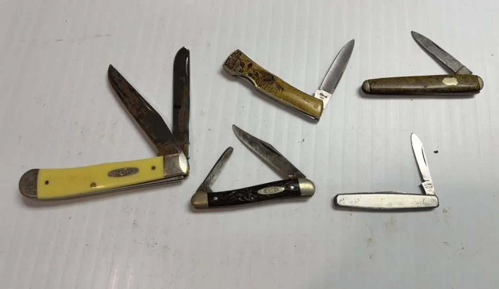 Assorted Pocket Knives