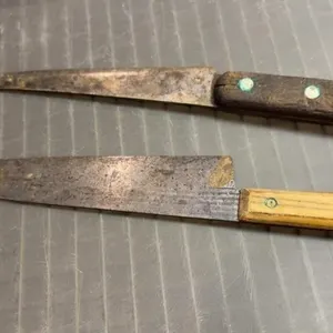 2 Knives
